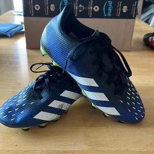 Youth Adidas Predator Soccer Cleat